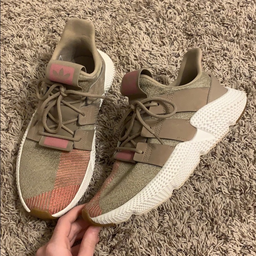 adidas prophere tennis shoes